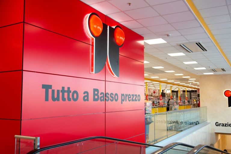 Rossetto apre un nuovo ipermercato a Brescia