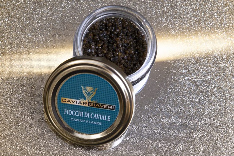 Caviar Giaveri amplia l’offerta con i Fiocchi di Caviale per l’uso professionale